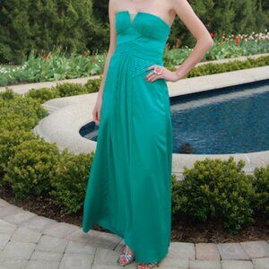 BCBGMAXAZRIA Emerald Green Satin Pleated Strapless Dress